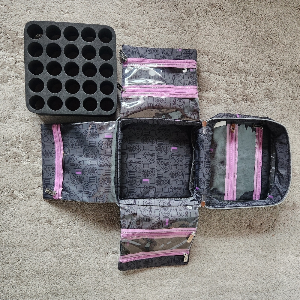 doTerra Brand 25 spots Essential Oils Make-up Travel Soft Case Zippered Pouches - Picture 5 of 6